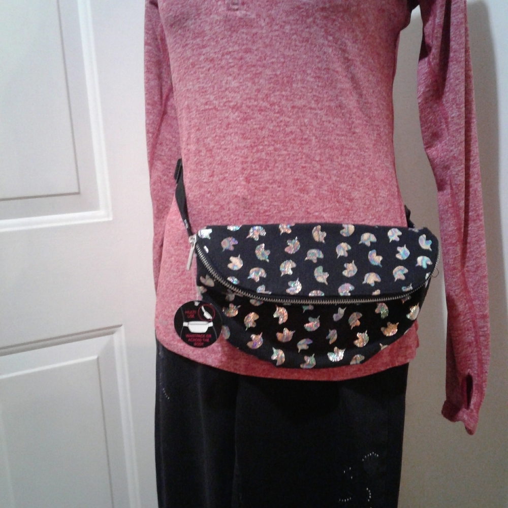 🌺 NWT Rainbow Unicorn Print Multi Use Waistpack - Picture 3 of 8